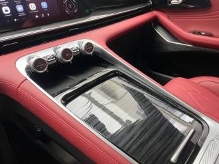 OMODA 9 usata, con Android Auto