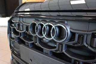 AUDI Q8 usata 12