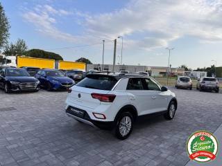 VOLKSWAGEN T-Roc usata, con Controllo automatico clima