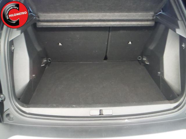 PEUGEOT 2008 usata, con Autoradio