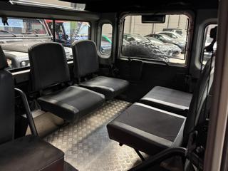 LAND ROVER Defender usata, con Bracciolo