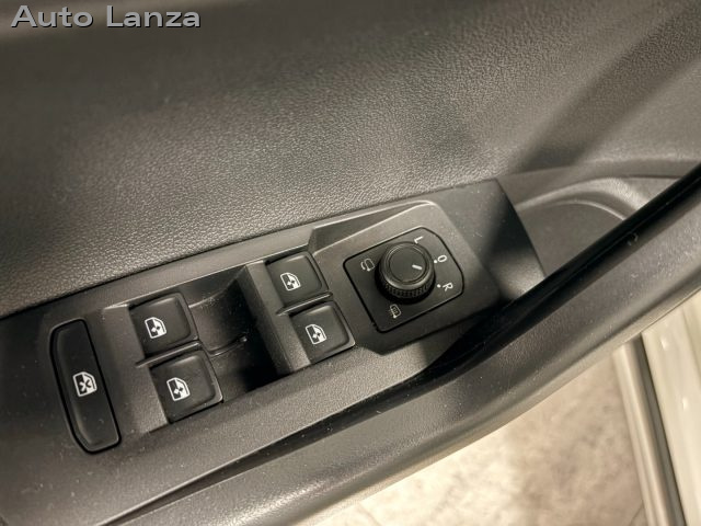 VOLKSWAGEN Taigo usata, con Controllo trazione