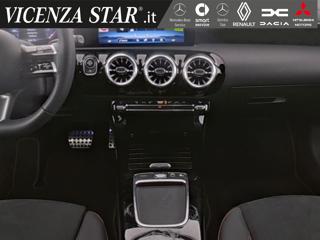 MERCEDES-BENZ CLA 180 usata, con Chiusura centralizzata