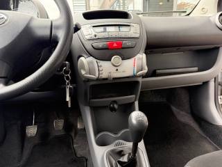 TOYOTA Aygo usata 9