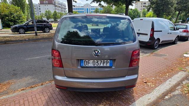 VOLKSWAGEN Touran usata, con Antifurto