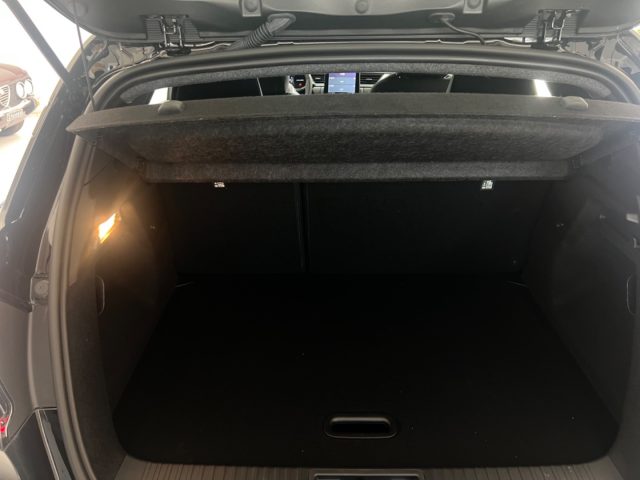 RENAULT Captur usata, con Sistema di navigazione