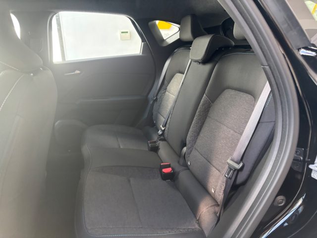 RENAULT Captur usata, con Sensori di parcheggio posteriori