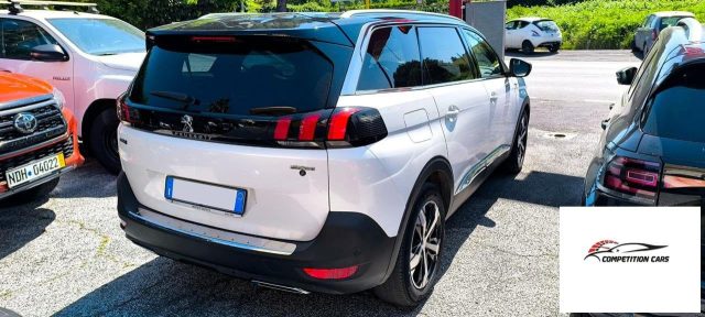PEUGEOT 5008 usata, con Autoradio