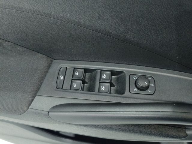 SKODA Fabia usata, con Sensori di parcheggio posteriori