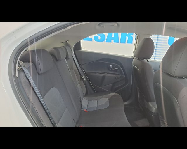KIA Rio usata 21