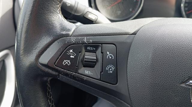 OPEL Astra usata, con Isofix