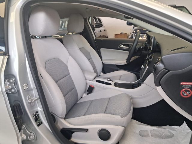 MERCEDES-BENZ A 180 usata, con Chiusura centralizzata