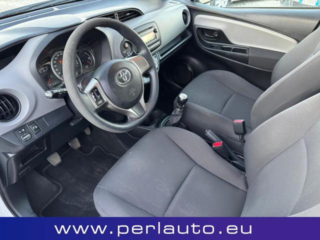 TOYOTA Yaris usata, con ESP