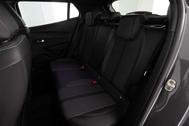 PEUGEOT 2008 usata 9