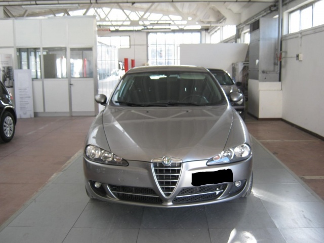 ALFA ROMEO 147 usata, con Airbag
