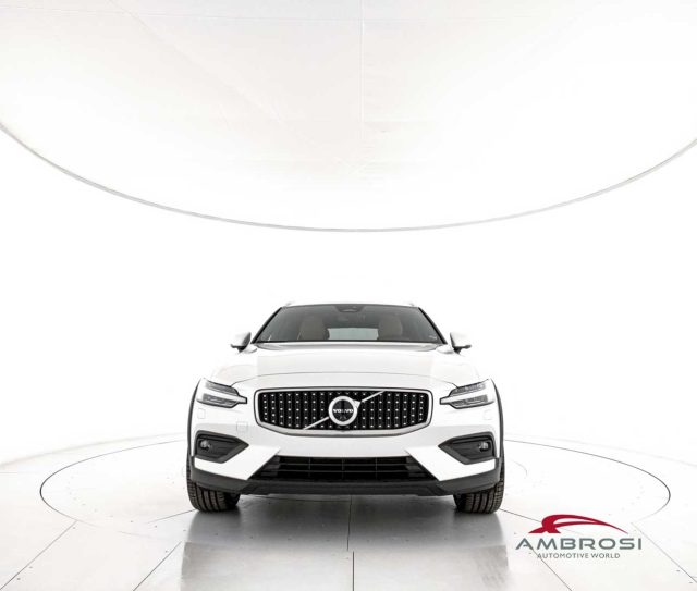VOLVO V60 Cross Country usata 4