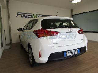 TOYOTA Auris usata, con Fari Xenon