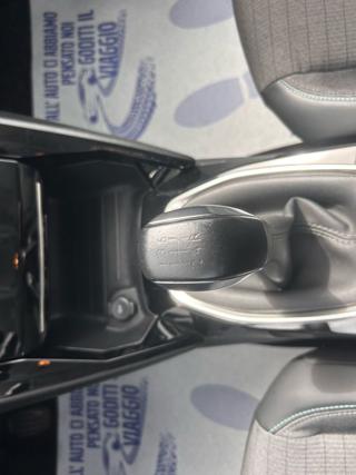 PEUGEOT 208 usata, con Volante in pelle