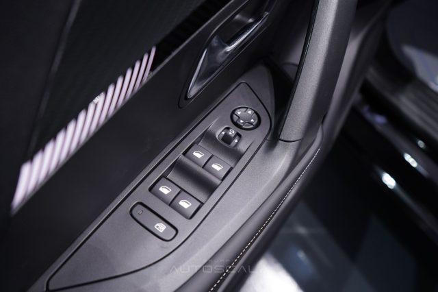 PEUGEOT 2008 usata, con ESP
