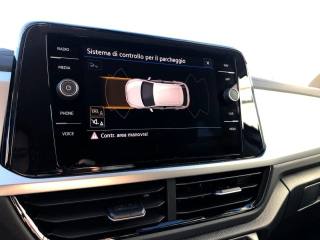 VOLKSWAGEN T-Roc usata, con Sensori di parcheggio anteriori