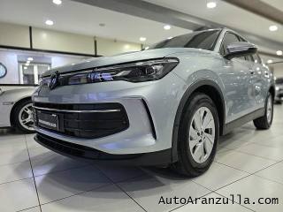 VOLKSWAGEN Tiguan usata, con Leve al volante