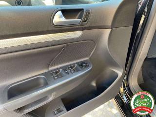 VOLKSWAGEN Golf usata, con Controllo automatico clima