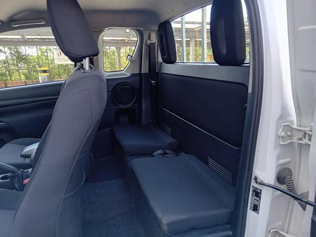 TOYOTA Hilux usata 19
