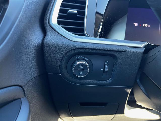 OPEL Grandland usata, con Autoradio