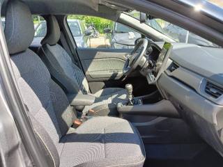 RENAULT Captur usata, con Sistema di navigazione