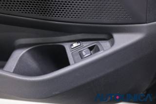 BMW 320 usata, con Sensori di parcheggio anteriori