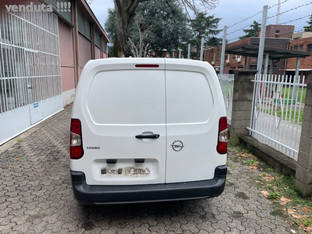 OPEL Combo usata 9