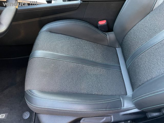 PEUGEOT 308 usata, con Fari LED