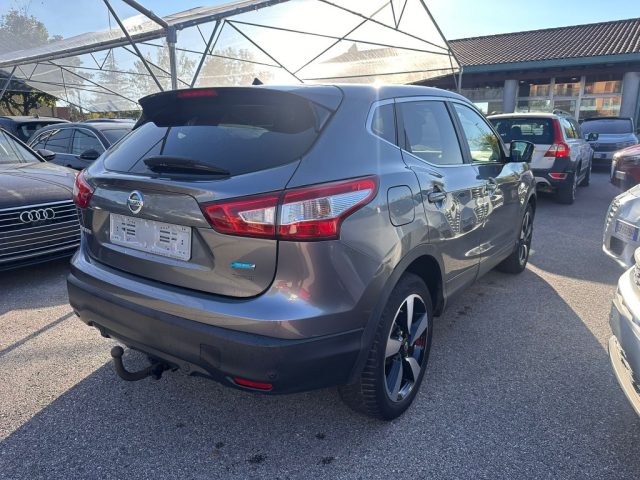 NISSAN Qashqai usata, con Boardcomputer