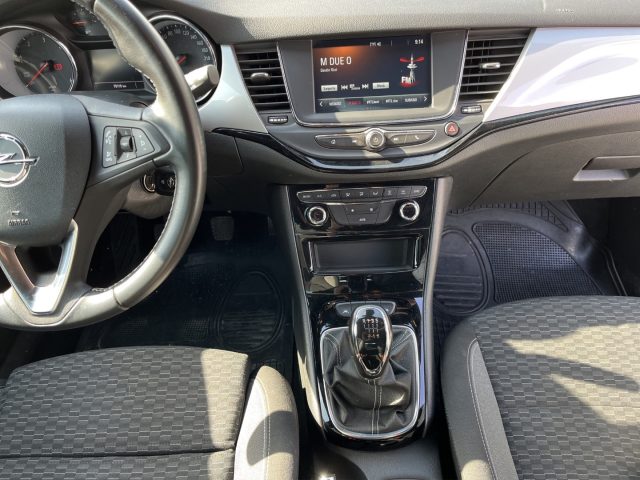OPEL Astra usata, con Servosterzo
