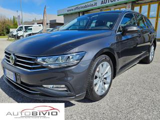 VOLKSWAGEN Passat Variant usata, con Servosterzo
