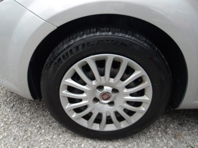 FIAT Punto usata 12