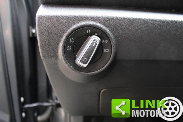 VOLKSWAGEN T-Roc usata, con Specchietti laterali elettrici