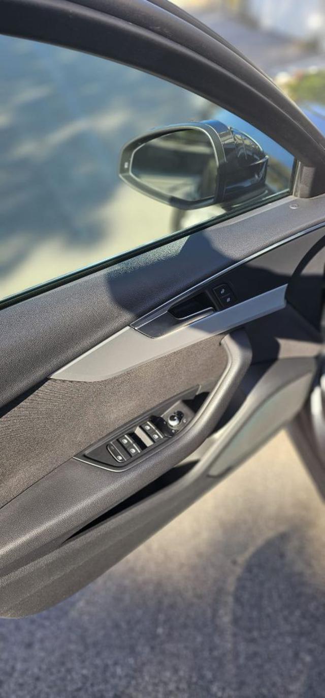 AUDI A4 usata, con Autoradio