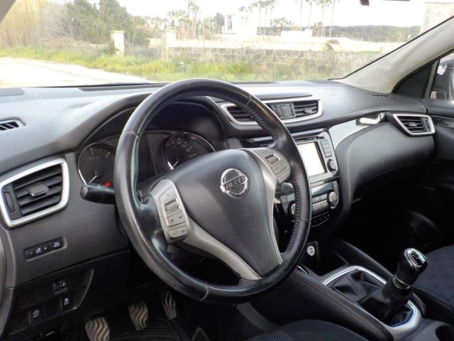 NISSAN Qashqai usata, con Controllo automatico clima