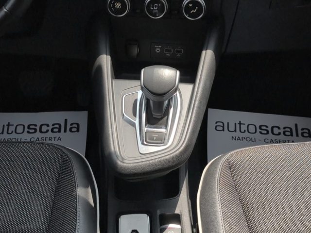 RENAULT Captur usata, con Touch screen