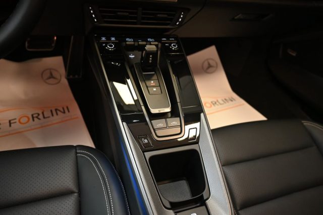 PORSCHE 992 usata 39
