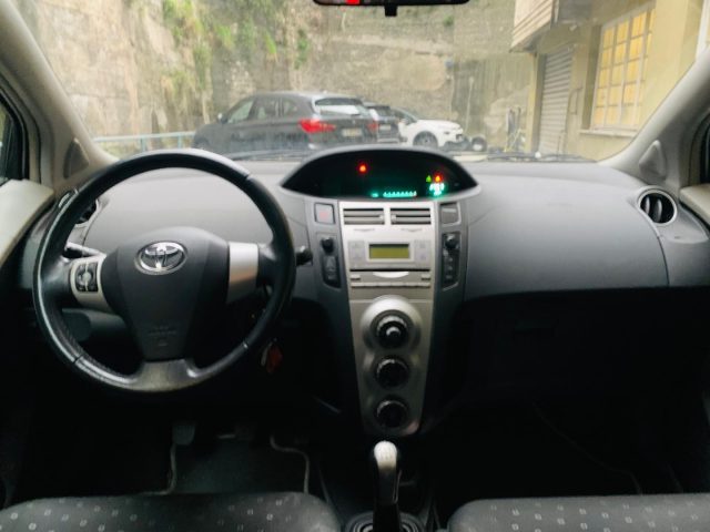 TOYOTA Yaris usata, con Airbag Passeggero