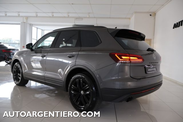 VOLKSWAGEN Touareg usata, con Airbag laterali