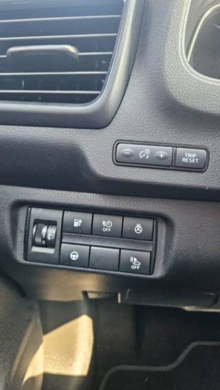 NISSAN Leaf usata, con Fari LED