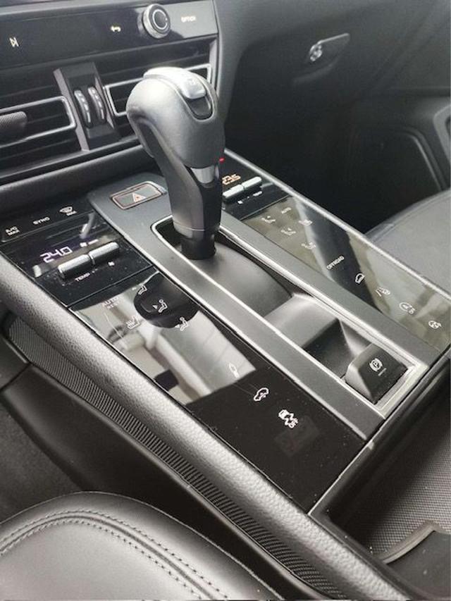 PORSCHE Macan usata, con Volante in pelle