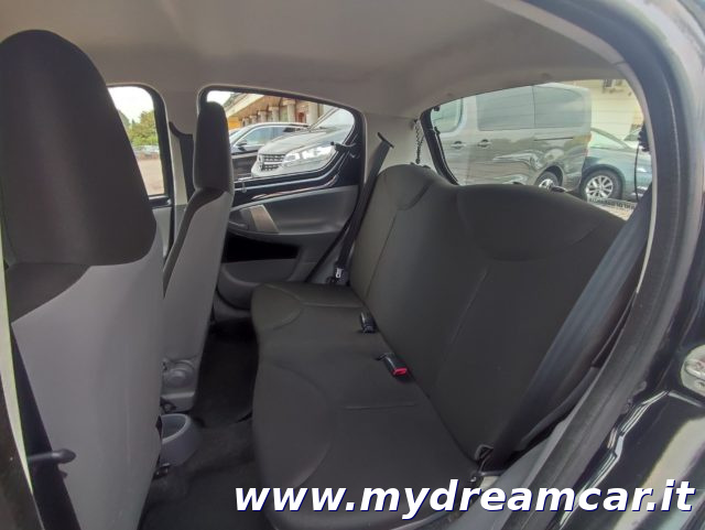 TOYOTA Aygo usata 16