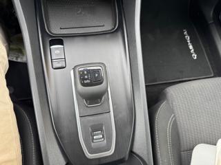 NISSAN Qashqai usata, con Luci diurne LED