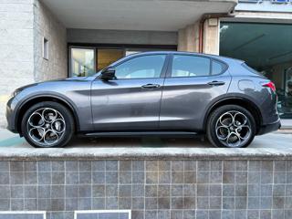 ALFA ROMEO Stelvio usata, con Cerchi in lega