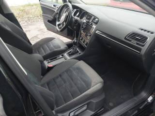 VOLKSWAGEN Golf usata, con Autoradio