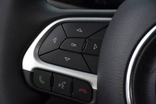 JEEP Renegade usata, con USB